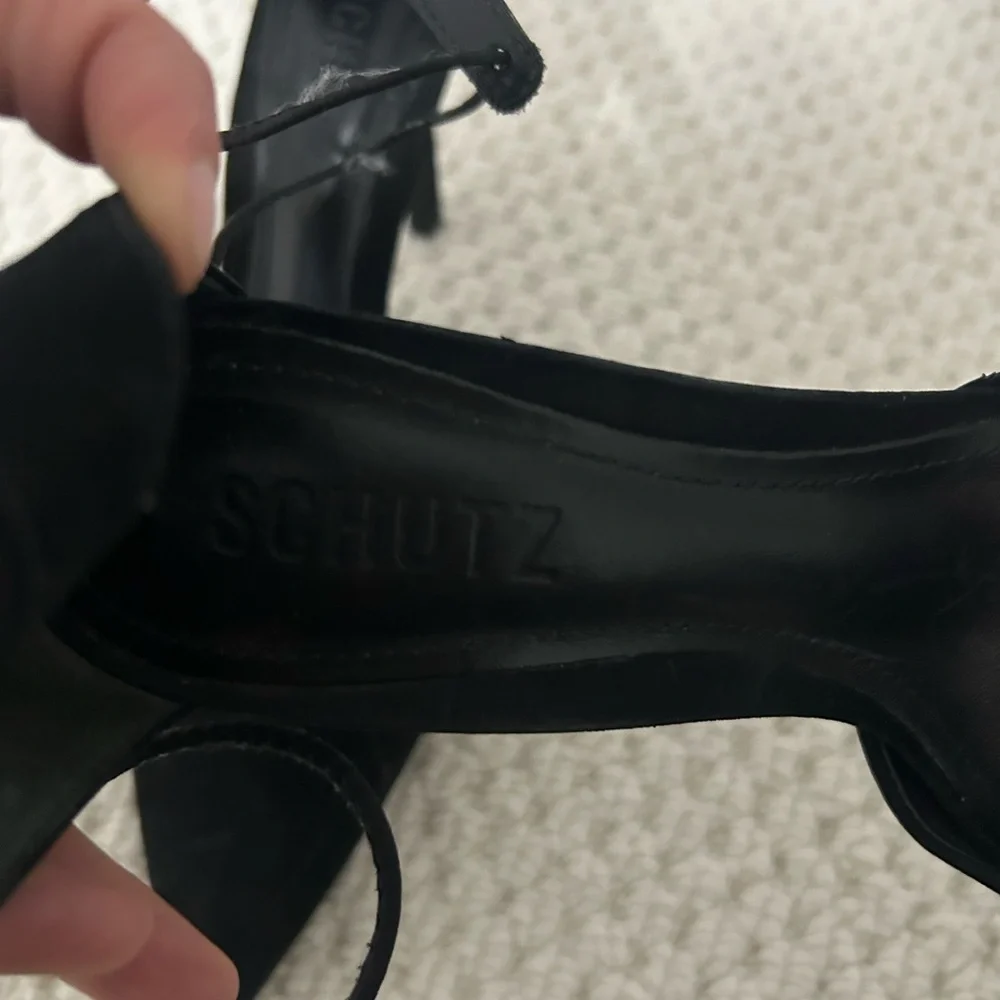 Pumps - Picture 5 of 5